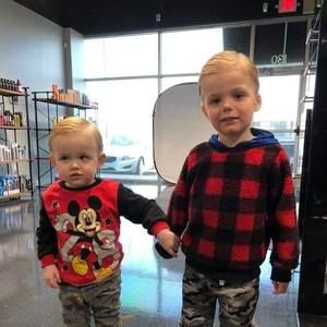 Meet your Posher, Debbie